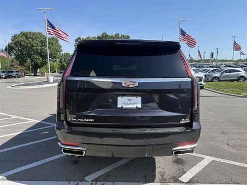 Used 2023 Cadillac Escalade ESV Premium Luxury w/ Performance Package AWD/4WD image 5