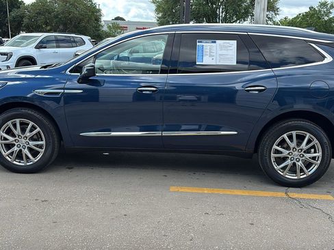 Certified 2023 Buick Enclave Essence w/ Experience Buick Package AWD/4WD image 4