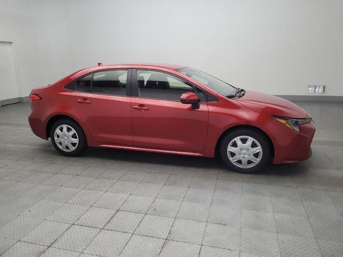Used 2021 Toyota Corolla LE image 11