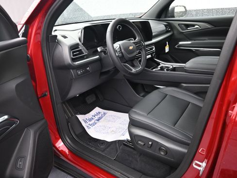 New 2026 Chevrolet Traverse LT FWD image 9