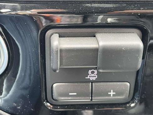 Used 2024 Chevrolet Silverado 1500 RST w/ Convenience Package II image 25