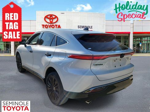 Used 2024 Toyota Venza Nightshade image 4