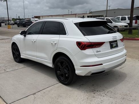 Used 2020 Audi Q3 2.0T Premium w/ Convenience Package AWD/4WD image 7