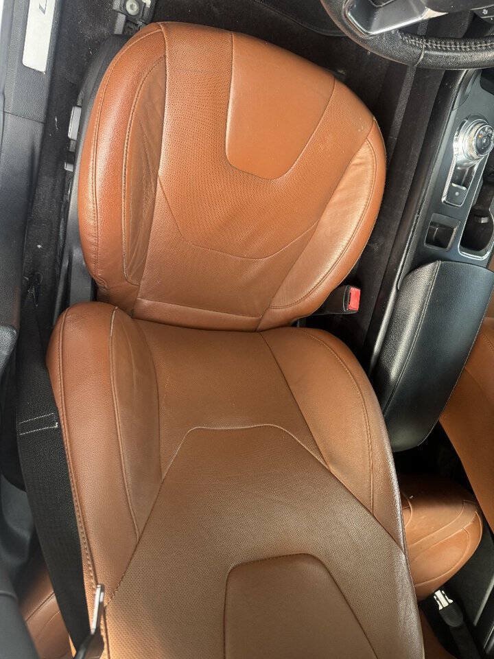 Used 2019 Ford Fusion Titanium AWD/4WD image 13