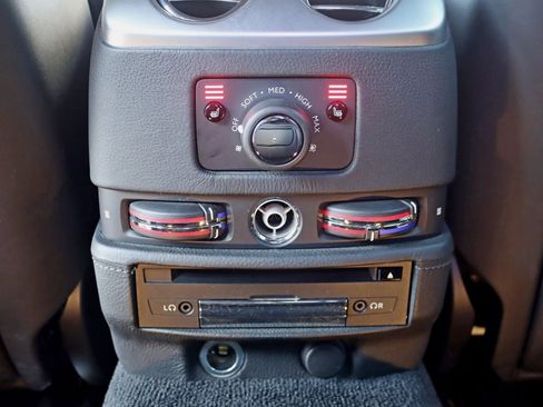 Used 2015 Rolls-Royce Ghost RWD image 33