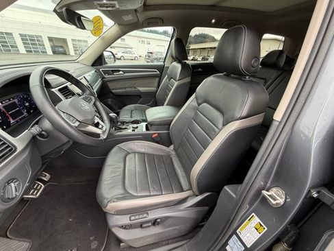 Used 2021 Volkswagen Atlas SEL Premium image 31