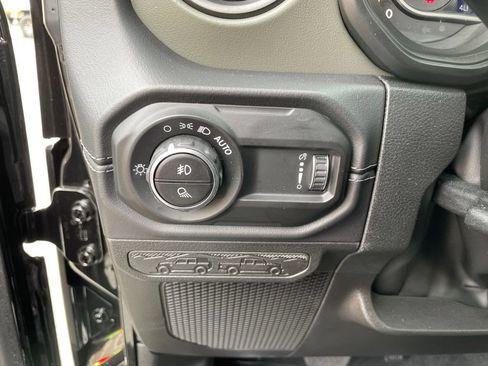 New 2026 Jeep Gladiator Mojave AWD/4WD image 16