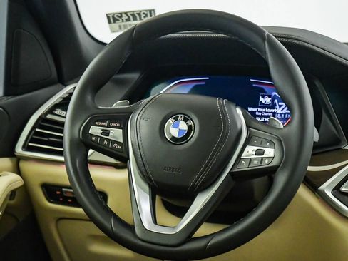 Certified 2022 BMW X5 sDrive40i w/ Premium Package RWD image 12