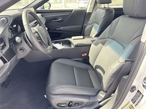 New 2025 Lexus ES 350 w/ Premium Package image 11