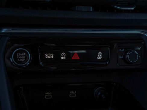 New 2025 Audi Q5 Premium image 12