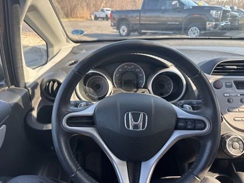 Used 2011 Honda Fit Sport image 12