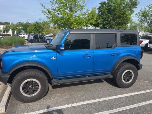 Used 2023 Ford Bronco Outer Banks w/ Sasquatch Package image 2