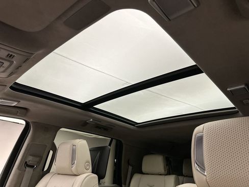 Used 2024 Cadillac Escalade Sport Platinum w/ LPO, ONYX Package image 25