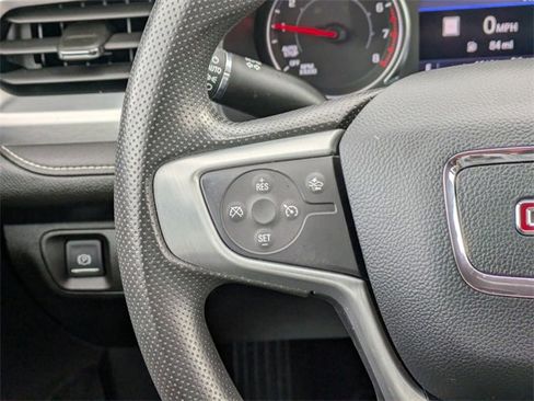 Used 2023 GMC Acadia SLE w/ Driver Convenience Package image 18