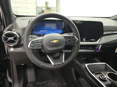 New 2026 Chevrolet Equinox LT AWD/4WD image 11