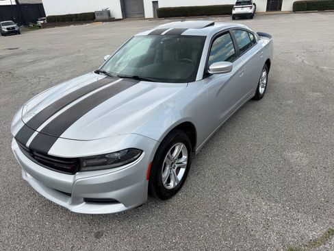 Used 2019 Dodge Charger SXT w/ Leather Interior Group RWD image 1