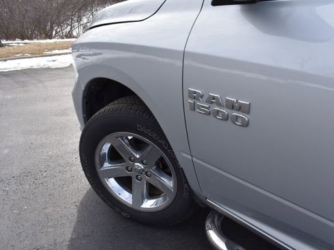 Used 2017 RAM 1500 Express image 30