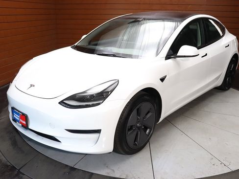 Used 2023 Tesla Model 3 Standard Range RWD image 13