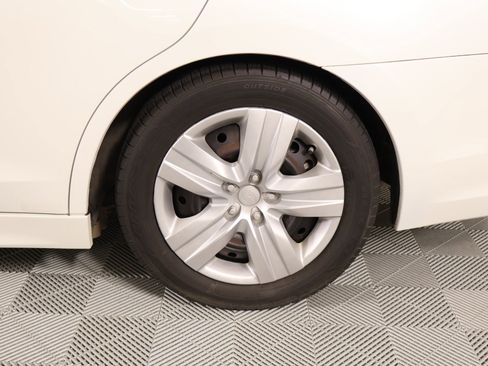 Used 2019 Subaru Legacy 2.5i AWD/4WD image 17