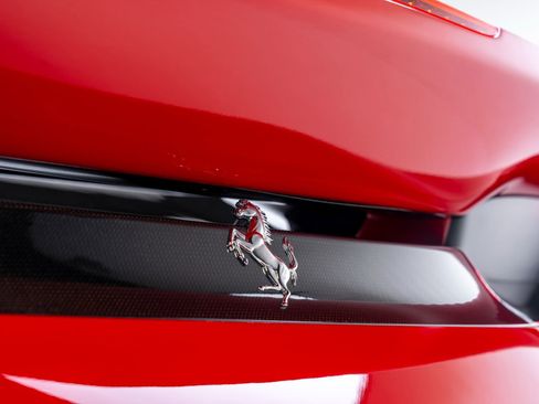 Used 2020 Ferrari 488 Pista Spider image 31