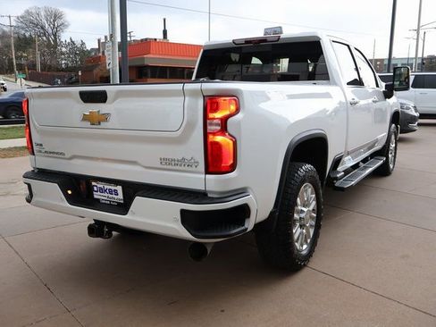 Used 2024 Chevrolet Silverado 3500 High Country w/ High Country Premium Package image 8