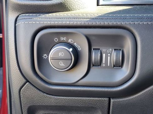 Used 2019 RAM 1500 Limited AWD/4WD image 19