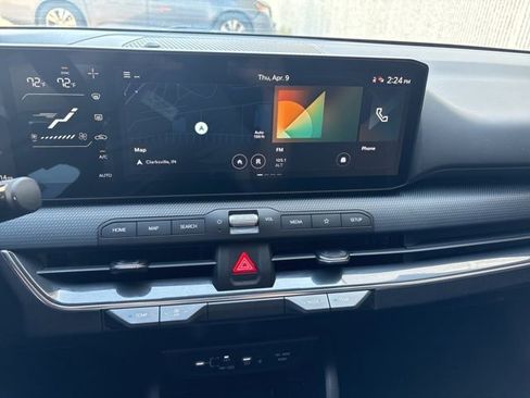 Certified 2025 Kia K4 GT-Line w/ GT-Line Sunroof Package FWD image 13