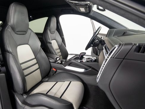 Certified 2020 Porsche Cayenne Turbo S image 32