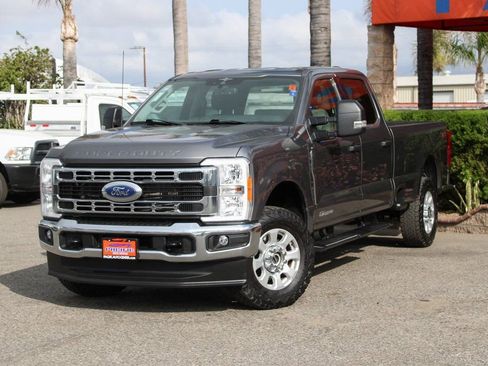 Used 2023 Ford F250 XLT image 4