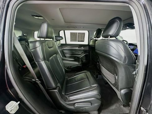 Used 2021 Jeep Grand Cherokee L Limited AWD/4WD image 28