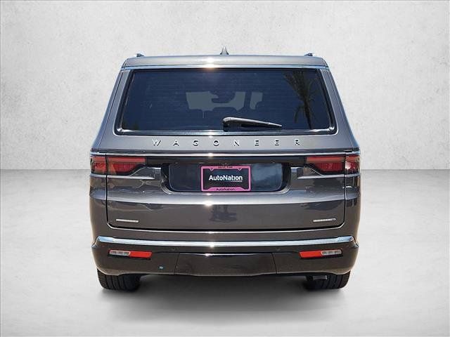 Used 2022 Jeep Wagoneer Series II w/ Premium Group I AWD/4WD image 7
