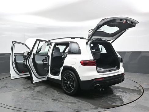 Used 2025 Mercedes-Benz GLB 35 AMG 4MATIC image 52
