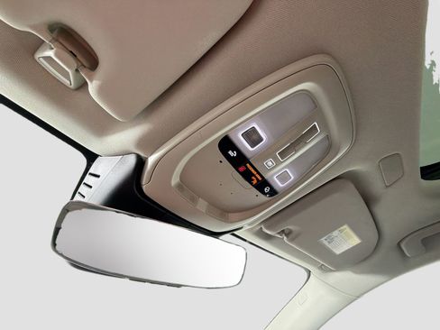 Certified 2025 Volvo XC60 B5 Plus image 20