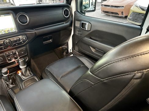 Used 2021 Jeep Wrangler Unlimited Sahara image 26
