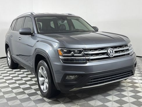 Used 2018 Volkswagen Atlas SE image 3