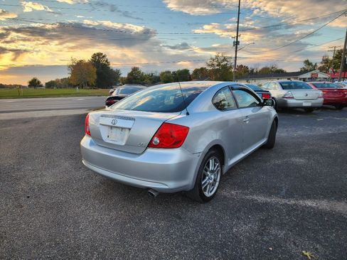 Used 2006 Scion tC image 3