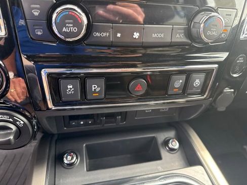 Used 2020 Nissan Titan Platinum Reserve w/ Moonroof Package AWD/4WD image 35