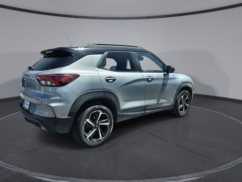 Used 2023 Chevrolet TrailBlazer RS AWD/4WD image 8