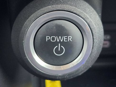Certified 2024 Toyota Venza LE AWD/4WD image 11