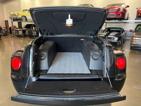 Used 2003 Chevrolet SSR w/ Preferred Equipment Group image 46