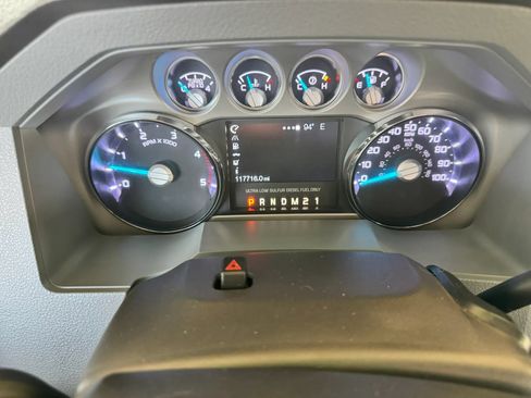 Used 2012 Ford F250 XLT w/ XLT Premium Pkg AWD/4WD image 14
