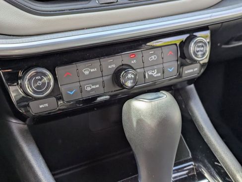 Used 2025 Jeep Compass Limited AWD/4WD image 22