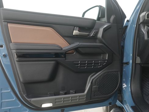 Certified 2025 Toyota 4Runner Limited image 20