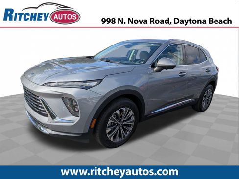 Used 2024 Buick Envision Preferred AWD/4WD image 1