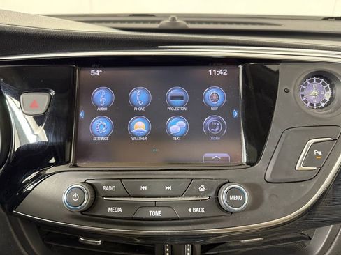 Used 2017 Buick Envision Essence image 5