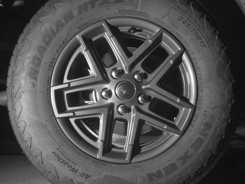 Used 2025 Jeep Wrangler Unlimited Sport AWD/4WD image 15