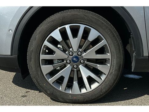 Used 2021 Ford Escape Titanium image 47