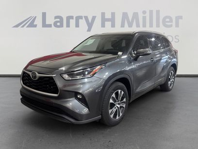 Used 2021 Toyota Highlander XLE