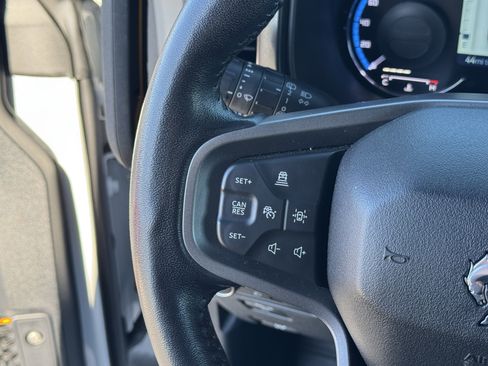 Used 2023 Ford Bronco Badlands image 20