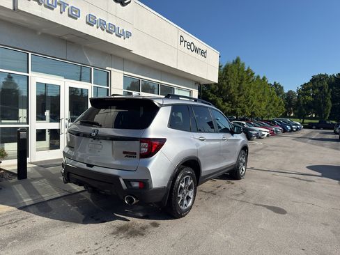 Used 2022 Honda Passport TrailSport image 3